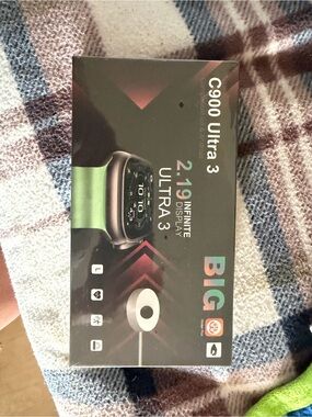 Source Unknown C900 Ultra 3 Smartwatch with Green Band